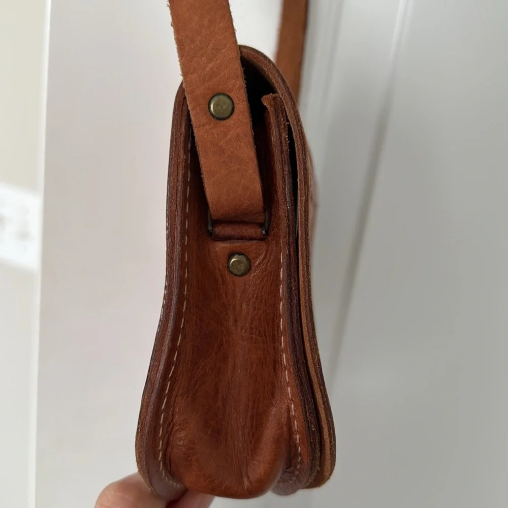 Vintage leather shoulder bag - Picture 2 of 7